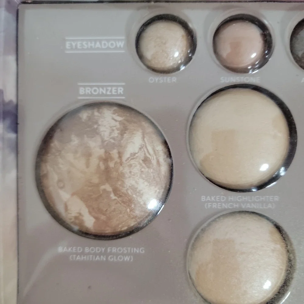 Laura Geller Best of the Best Baked Full Face Basics Palette & Brush NEW